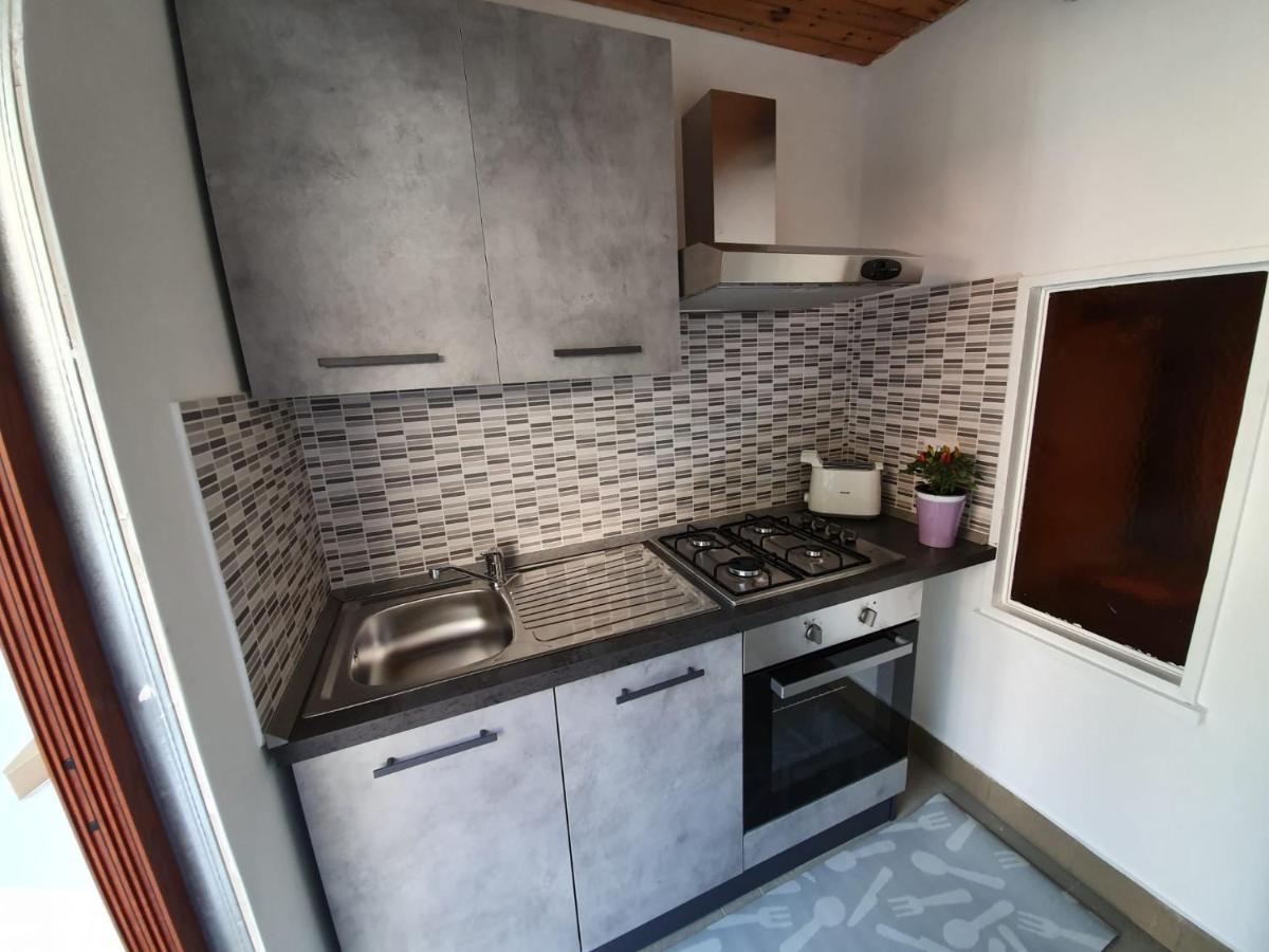 كاستيلاّماري دي ستا B&B Numero5 المظهر الخارجي الصورة